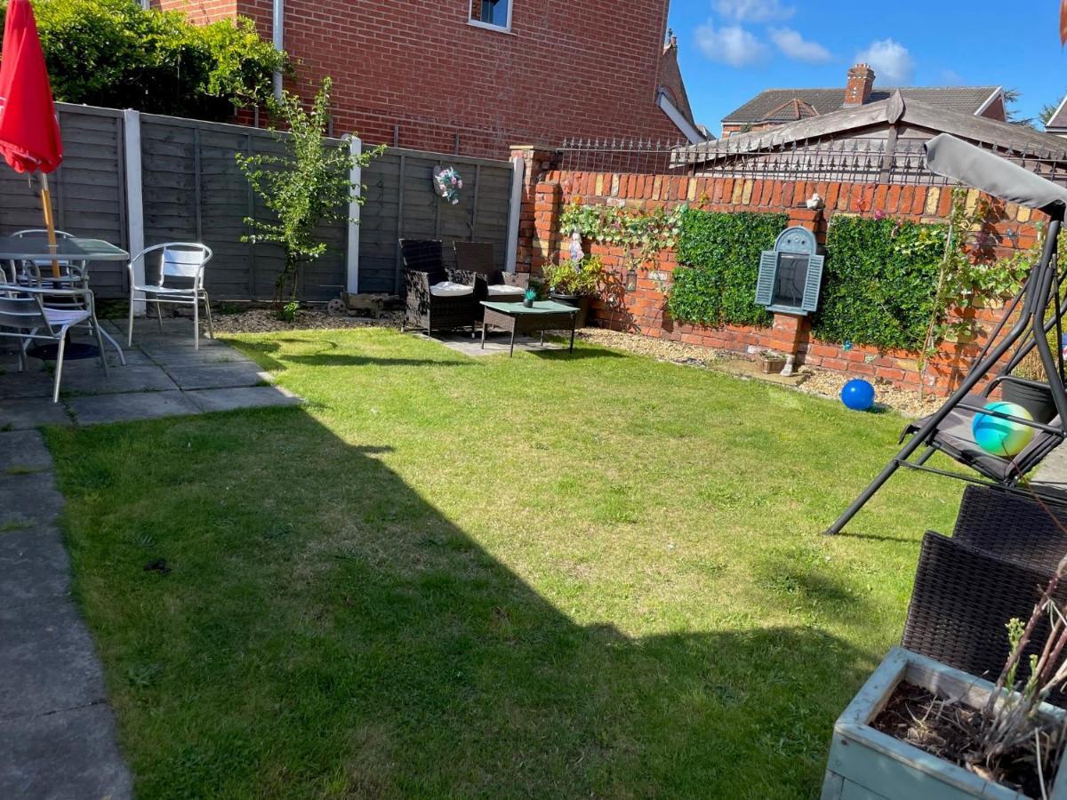 Birkdale Southport Boutique Apartment Sleeps 5 Exteriör bild