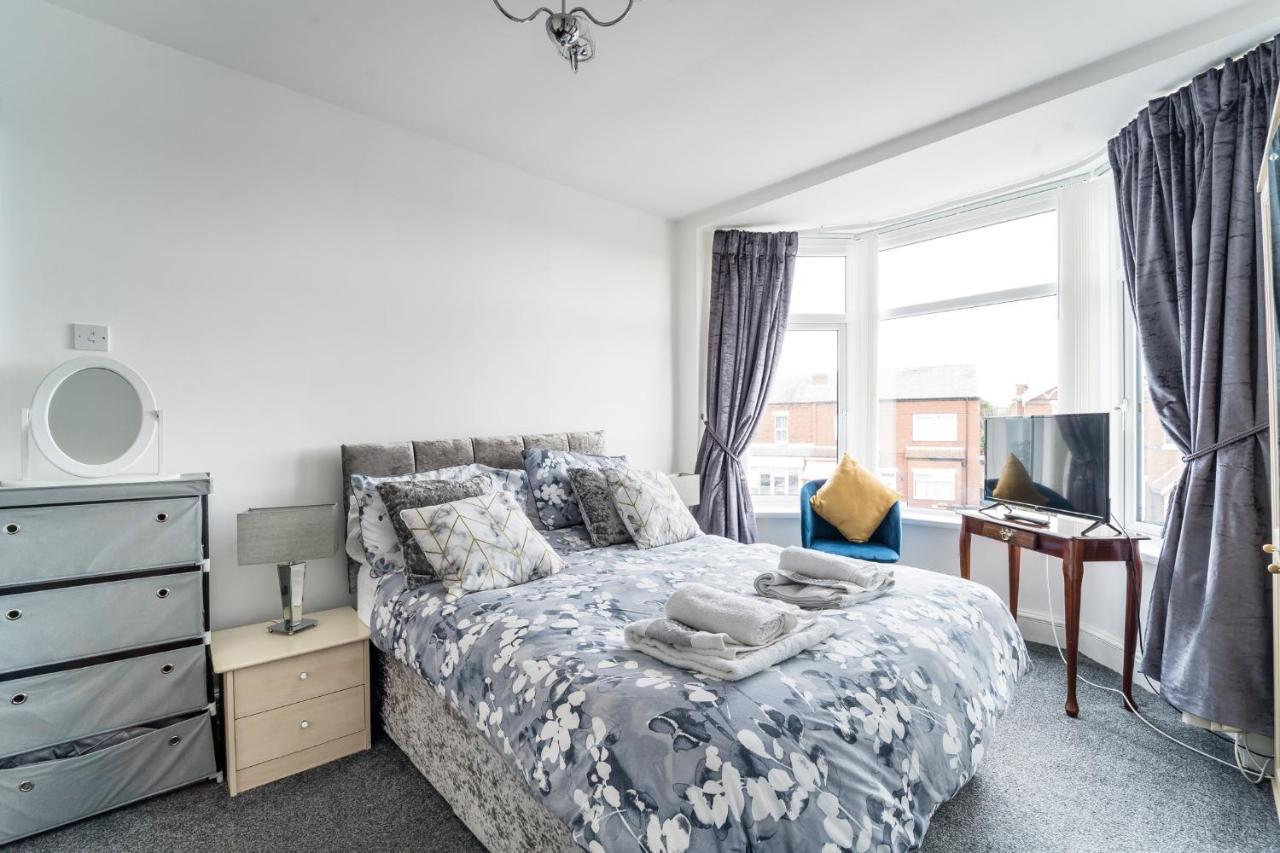 Birkdale Southport Boutique Apartment Sleeps 5 Exteriör bild