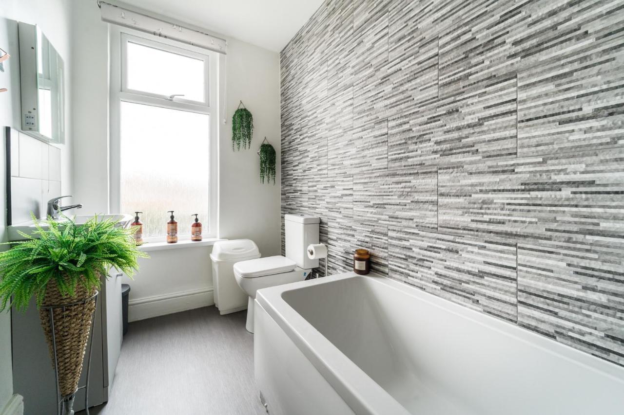 Birkdale Southport Boutique Apartment Sleeps 5 Exteriör bild